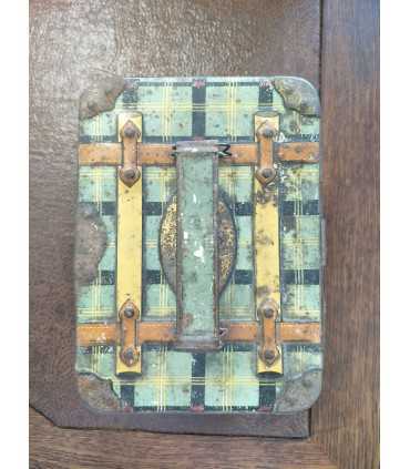 Коробка жестяная