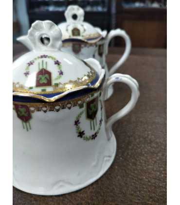 Сахарница и чайник