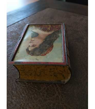 Банка жестяная