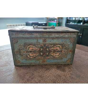 Банка жестяная