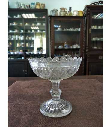 Конфетница на ножке