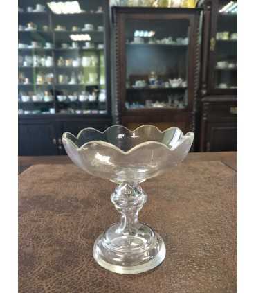 Конфетница на ножке