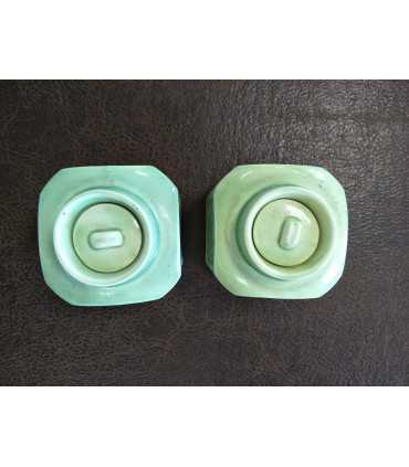 Две чайные банки