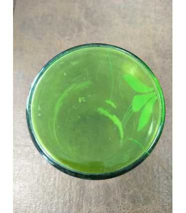 Ваза зеленого стекла