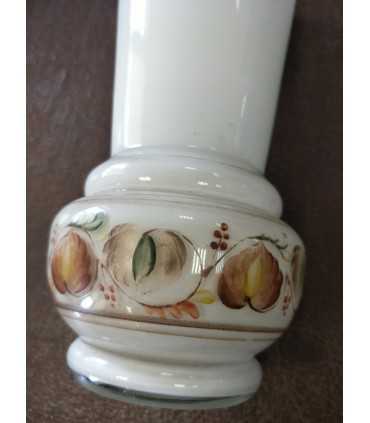 Ваза белое стекло