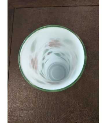 Ваза молочного стекла