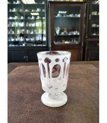 Стакан на поддонке