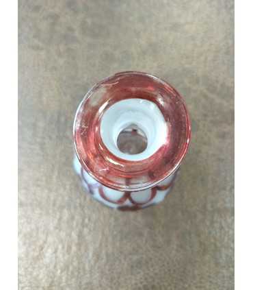 Графин белого матового и красного стекла