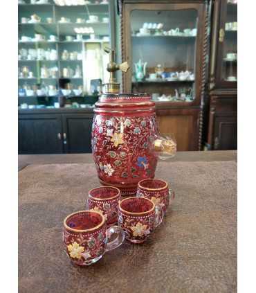 Бочонок и четыре чашечки