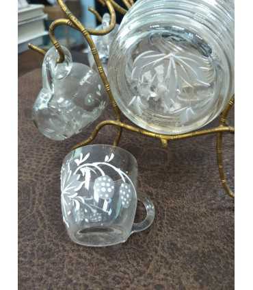 Бочонок с чашечками прозрачного стекла с эмалевой росписью