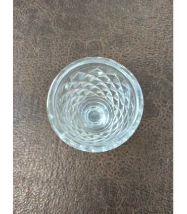 Рюмка на квадратном цоколе