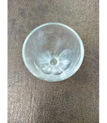 Рюмка на квадратном цоколе