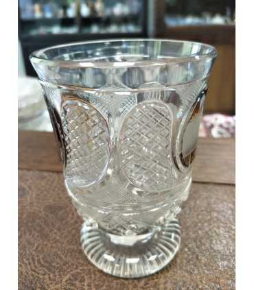 Стакан на поддонке