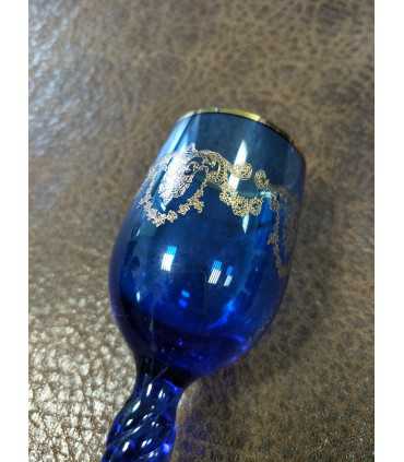 Шесть рюмок