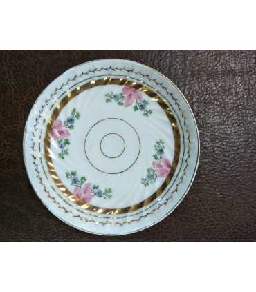 Две чайные пары