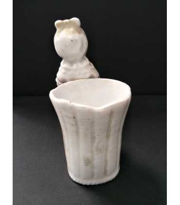 Карандашница "Девочка с корзиной"