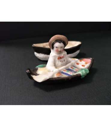 Статуэтка Мальчик в лодке