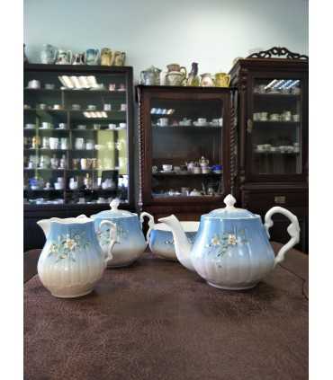 Часть сервиза