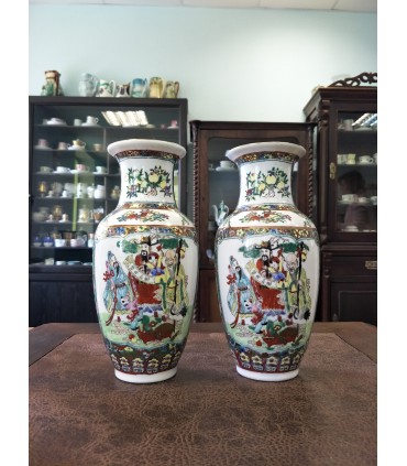 Две китайские вазы