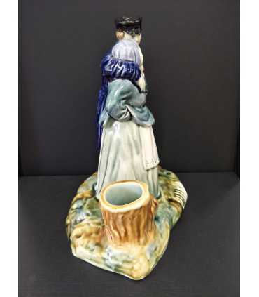 "Парень и девушка на гулянии" Подсвечник М.С. Кузнецов