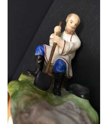 Мужик с лопатой Гарднер