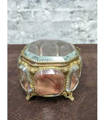 Шкатулка для украшений