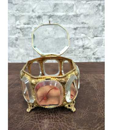 Шкатулка для украшений