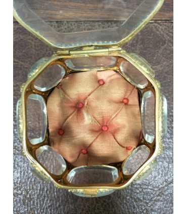 Шкатулка для украшений