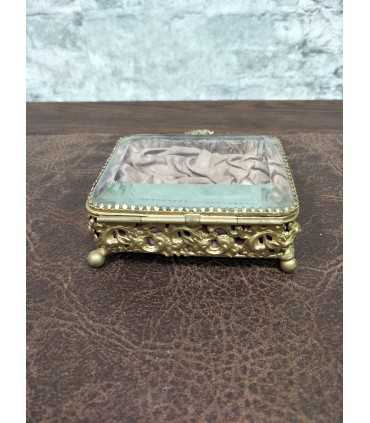 Шкатулка для украшений