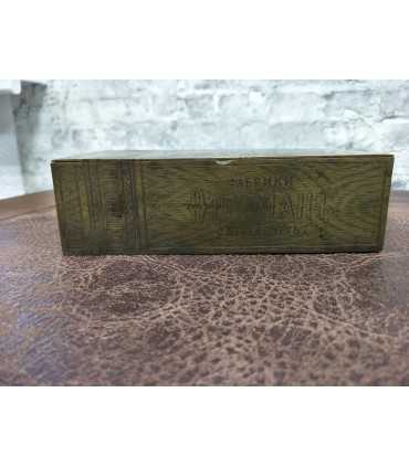 Металлическая коробка из-под папирос крученых крепких "Царскiя"