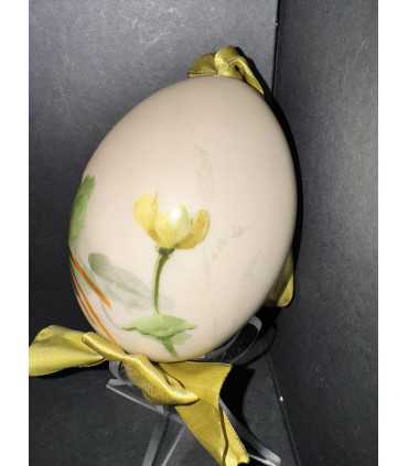 Яйцо пасхальное с цветочной росписью