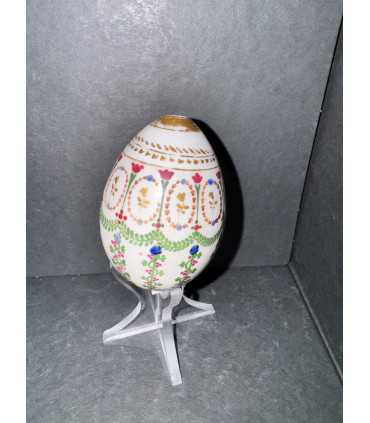 Яйцо пасхальное с орнаментальной росписью
