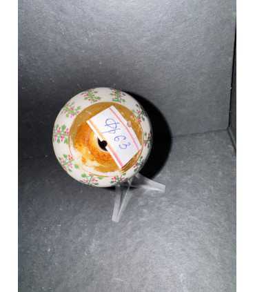 Яйцо пасхальное с орнаментальной росписью