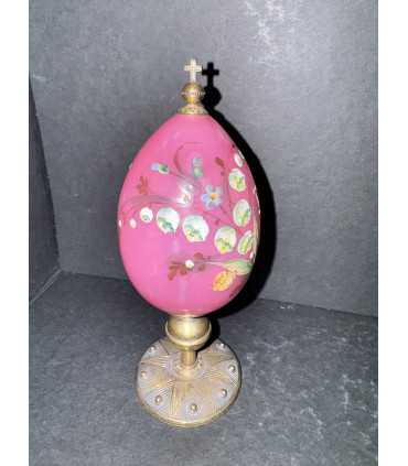 Яйцо пасхальное с цветочной росписью на ножке