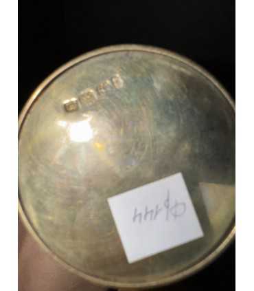 Яйцо пасхальное с цветочной росписью на ножке