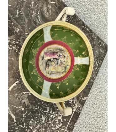 Ваза на ножке (конфетница)