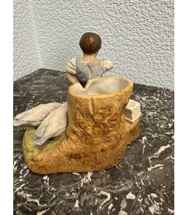 Спичечница «Мальчик с гусями»