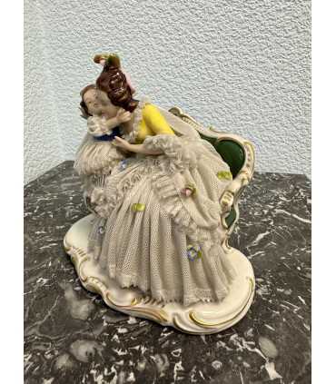 Фроляйн с дочкой