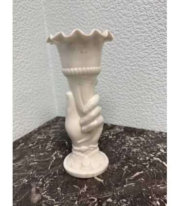 Ваза-фигурка