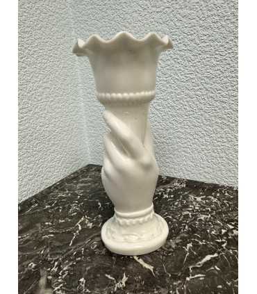 Ваза-фигурка