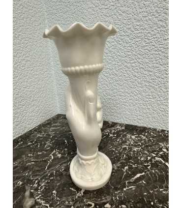 Ваза-фигурка