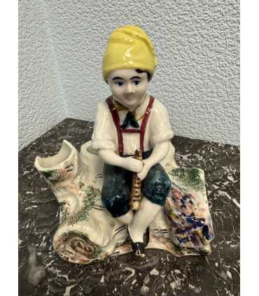 Статуэтка «Мальчик с дудочкой»