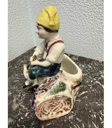 Статуэтка «Мальчик с дудочкой»