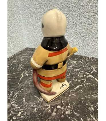 Статуэтка "Пожарный"