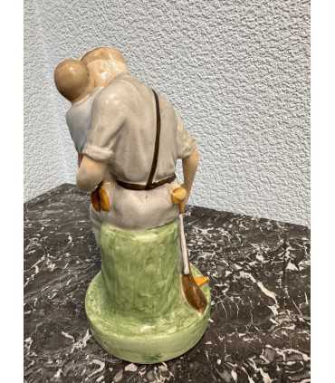 Статуэтка "Испанский солдат с ребенком"