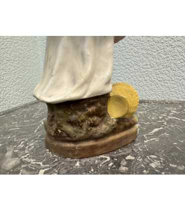 Статуэтка "Дама"