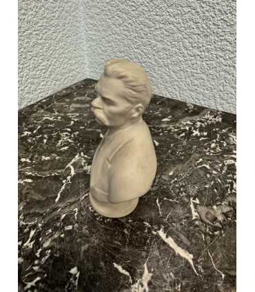 Бюст "Максим Горький"