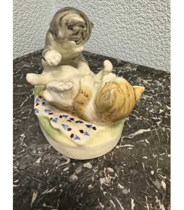 Статуэтка "Играющие котята"