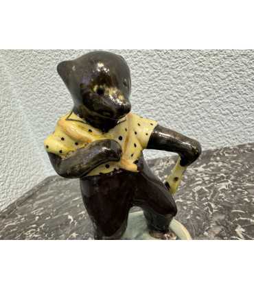 Статуэтка «Медведь с коробом»