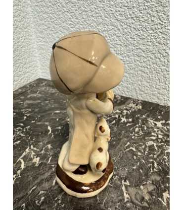 Статуэтка «Девочка с козочкой»